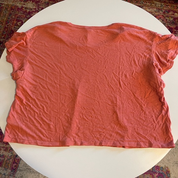 Old Navy Coral Flutter Sleeve Crewneck Tee - Picture 4 of 4